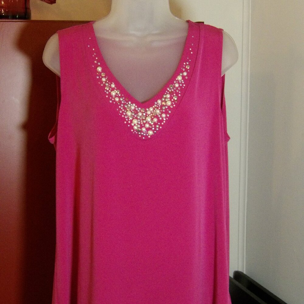 Susan Graver sleeveless top in Pink with Pearl & Sequins Size Large - Picture 2 of 5